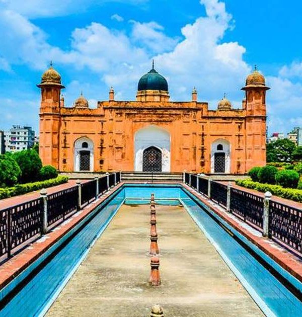 Old Town Dhaka Day Tour